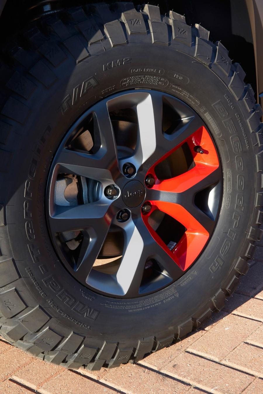  Jeep Cherokee Dakar Concept 2014 года  (фото 6 из 8)